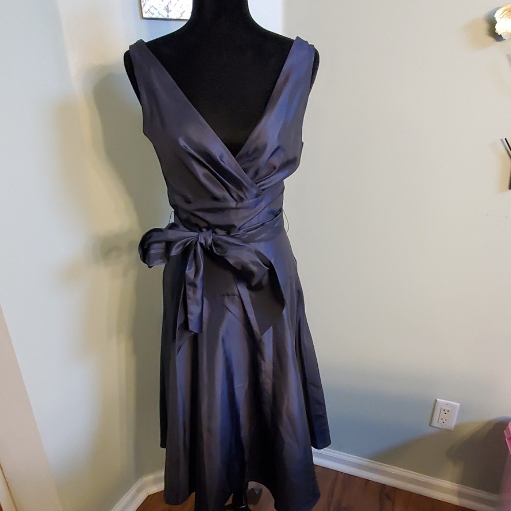 Max and Cleo women's size 8 navy satin party dress